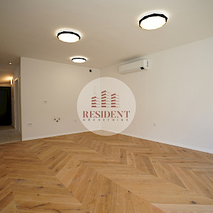 RUDEŠ 3soban stan, novogradnja, 73 m2, prizemlje, parking, terasa, BEZ PROVIZIJE