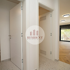 RUDEŠ 3soban stan, novogradnja, 73 m2, prizemlje, parking, terasa, BEZ PROVIZIJE