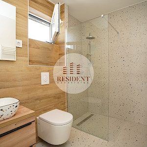 RUDEŠ 3soban stan, novogradnja, 73 m2, prizemlje, parking, terasa, BEZ PROVIZIJE