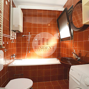 GAJEVO Prostran 3soban stan 103 m2 + garaža, 1. kat, mirno okruženje, terasa, balkon, parking