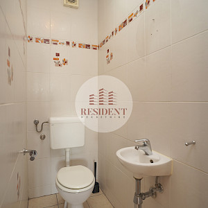 SREDIŠĆE Prostran 3soban stan 82 m2, 9. kat, top lokacija, balkon, spremište