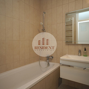 ODRA Prostran 3soban stan 84 m2 + parking, mirno okruženje, spremište, BEZ PROVIZIJE