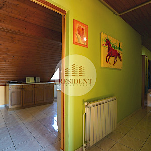 ŠALATA Ugodan 4soban stan 76 m2, 2. kat, top lokacija, vrt, BEZ PROVIZIJE