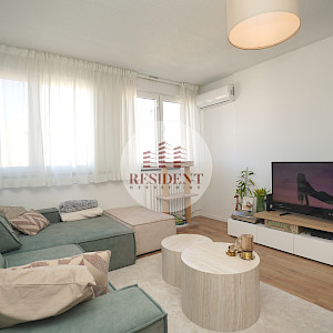 SREDNJACI Moderan 2soban stan 46 m2, 6. kat, top lokacija, spremište, BEZ PROVIZIJE