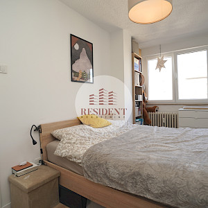 SREDNJACI Moderan 2soban stan 46 m2, 6. kat, top lokacija, spremište, BEZ PROVIZIJE