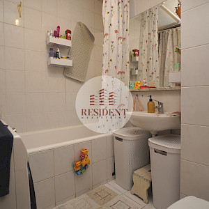 ŠPANSKO Ugodan 2soban stan 48 m2, 3. kat, loggia, spremište, BEZ PROVIZIJE