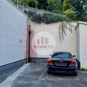 ČRNOMEREC Prostran 3soban stan 73 m2 + vrt 270 m2 + 2 parkinga, mirno okruženje, BEZ PROVIZIJE