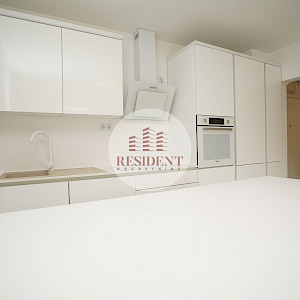 NAJAM - ŠPANSKO Komforan 3soban stan 63 m2, 3. kat, lift, BEZ PROVIZIJE