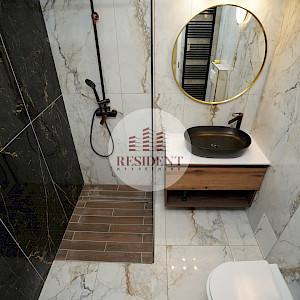 NAJAM - ŠPANSKO Komforan 3soban stan 63 m2, 3. kat, lift, BEZ PROVIZIJE