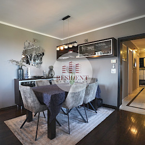 ŠPANSKO Moderan 4soban stan 90 m2, 5. kat, mirno okruženje, balkon, BEZ PROVIZIJE