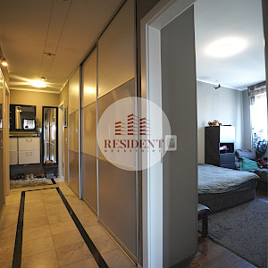 ŠPANSKO Moderan 4soban stan 90 m2, 5. kat, mirno okruženje, balkon, BEZ PROVIZIJE