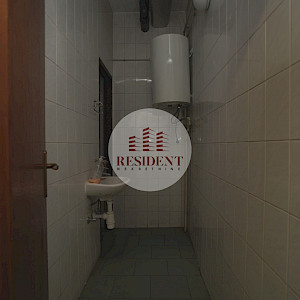 NAJAM - MALEŠNICA Poslovno skladišni prostor 83 m2, frekventna ulica, besplatan parking