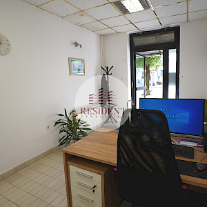 ZAPREŠIĆ Centar, ulični lokal od 30 m2, frekventna ulica