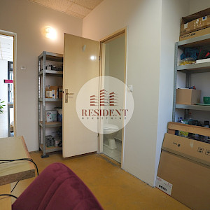 ZAPREŠIĆ Centar, ulični lokal od 30 m2, frekventna ulica