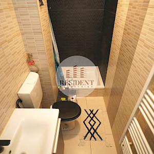 REMETINEČKI GAJ Ugodan 2soban stan 54 m2, 1. kat, spremište, BEZ PROVIZIJE