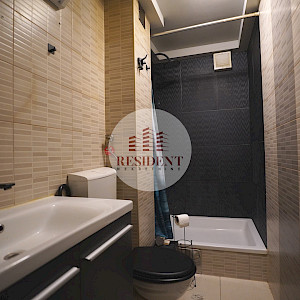 REMETINEČKI GAJ Ugodan 2soban stan 54 m2, 1. kat, spremište, BEZ PROVIZIJE