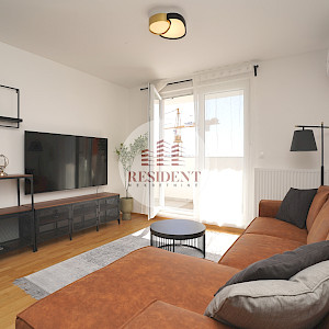 NAJAM - ŠPANSKO Moderan 2soban stan 53 m2 + GPM, 8. kat, lift, loggia