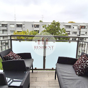 KNEŽIJA Prostran 2soban stan 56 m2, 2. kat, odlična lokacija, 2x balkona, spremište, BEZ PROVIZIJE