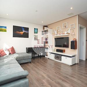 VRBANI Komforan 3soban stan 70 m2 + GARAŽA, 3. kat, top lokacija, lift, spremište