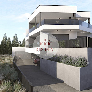 GRAČANI Moderan 3soban stan 102 m2, novogradnja, balkon, vrt, 2xGPM, spremište, BEZ PROVIZIJE