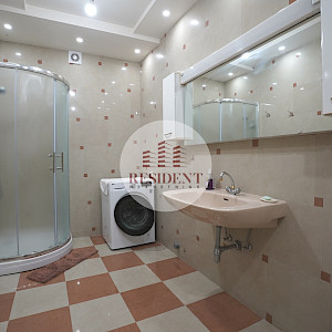 NAJAM - VRAPČE Prostran 4soban stan 135 m2, 1. kat, balkon, parking