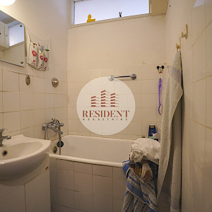 TRNSKO Ugodan 2soban stan 47 m2, 4. kat, mirno okruženje, BEZ PROVIZIJE