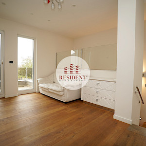 BLATO Luksuzna obiteljska kuća 323 m2, mirno okruženje, BEZ PROVIZIJE