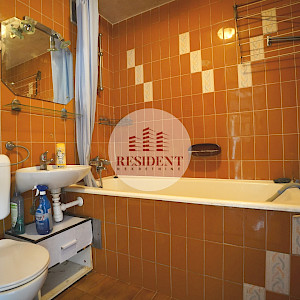 ŠPANSKO Ugodan 3soban stan 62 m2, 2. kat, top lokacija, balkon, spremište, BEZ PROVIZIJE