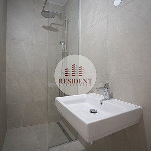 NAJAM - BOTINEC Luksuzan 3soban stan + 2 parkinga, lift, novogradnja, loggia, BEZ PROVIZIJE