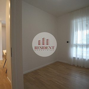 NAJAM - BOTINEC Luksuzan 3soban stan + dva parkinga, lift, novogradnja, loggia, BEZ PROVIZIJE