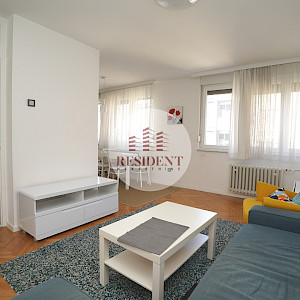 NAJAM - DONJI GRAD Komforan 3soban stan 66 m2, 3. kat, top lokacija, lift, parking, BEZ PROVIZIJE
