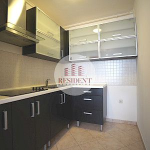 NAJAM - VRBANI 3 Funkcionalan jednosoban stan 38 m2, 3. kat, top lokacija, loggia, balkon