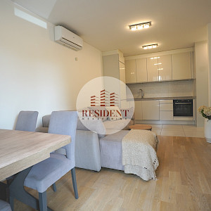 ŠPANSKO Moderan 2soban stan 49 m2 + GPM, novogradnja, 1. kat, top lokacija, balkon, spremište, BEZ PROVIZIJE